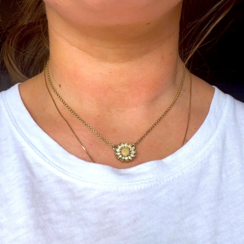 Kate Spade Flower Charm Dainty Layering Necklace Gold - Picture 5 of 6